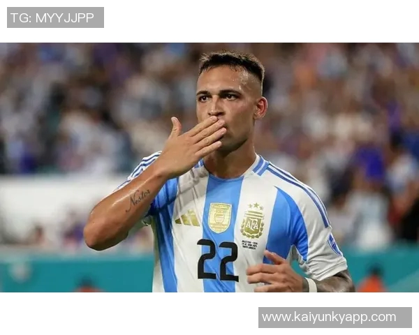 阿根廷半场领先委内瑞拉劳塔罗错失良机助攻洛塞尔索破门