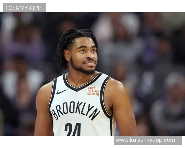 卡梅隆托马斯在进攻中偏爱持球突破而非迅速决策的表现分析