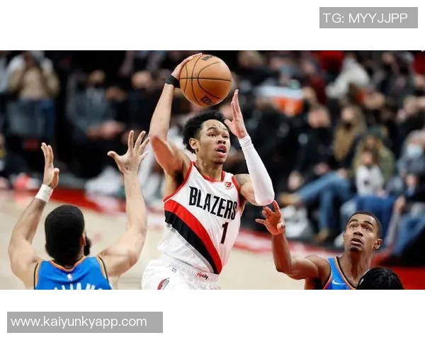 安芬尼西蒙斯：全力以赴展现团队风格篮球的决心与准备