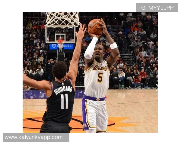 狄龙谈挑衅詹姆斯被驱逐事件称当时失控以为湖人未叫暂停