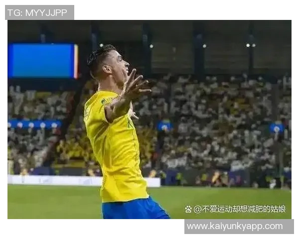 18岁埃斯特旺成巴西队新星同龄人进球超梅罗之和引关注