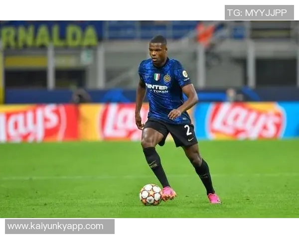 邓弗里斯脚踝持续疼痛或将缺席明年赛季复出计划不明