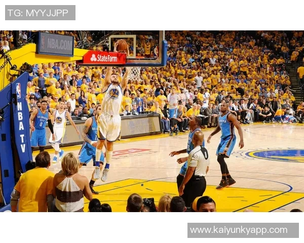 库里背靠背狂砍42分与35分创历史最老后卫得分新高